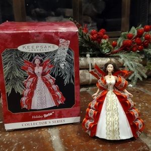 1997 Holiday Barbie Keepsake Ornament